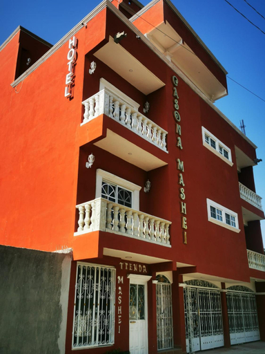 Exterior & Views