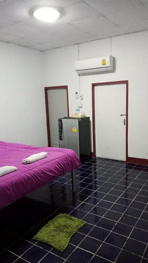 Bedroom, inthanon guardian house, Chom Thong