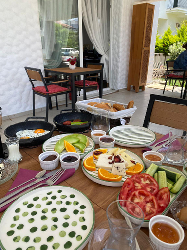Food & Drinks 4, Flora Boheme Butik Otel, Çeşme