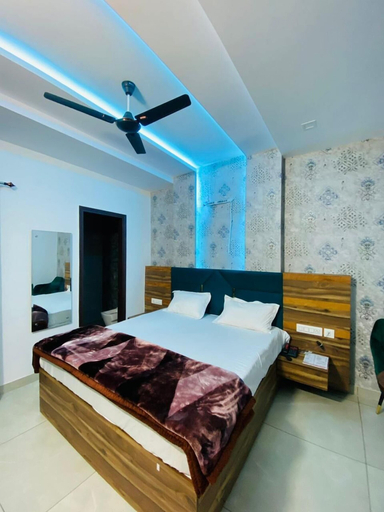 Bedroom 2, Hotel Azaara, Patiala