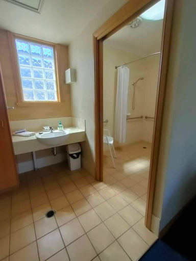 Bathroom 2, Kandos Hotel, Mid-Western Regional - Pt B