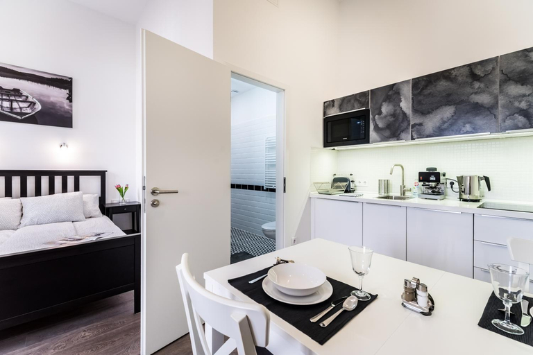 Bedroom 2, Cosy Studios in the Heart of the City, Budapesti