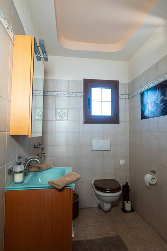 Bathroom 1, Villa d'amour, Central Greece