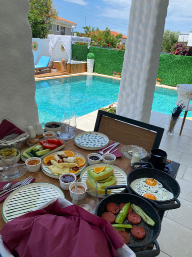 Food & Drinks 3, Flora Boheme Butik Otel, Çeşme