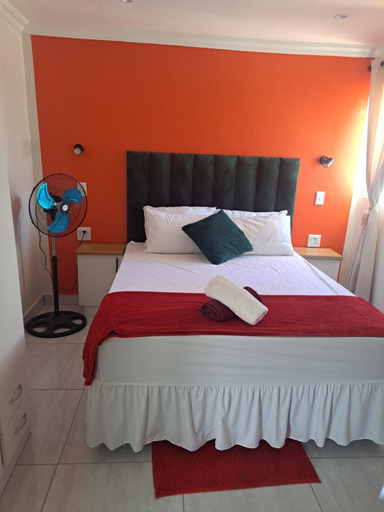 Others 4, Olivia's guest house, City of Cape Town