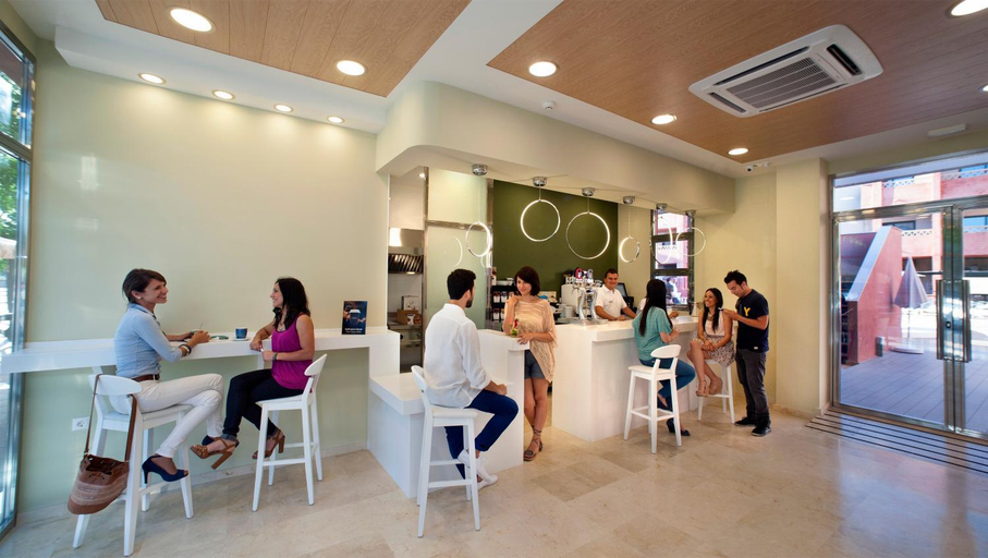Food & Drinks 5, Leo Punta Umbria III - Adults Only, Huelva