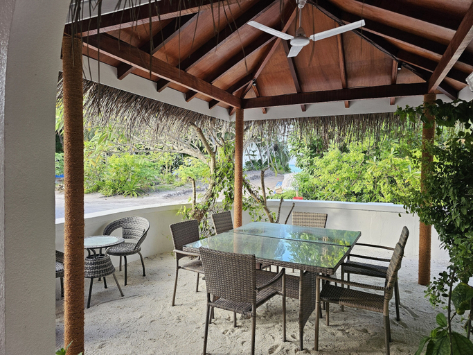 Others 5, Island Luxury Fehendhoo, Baa Atoll