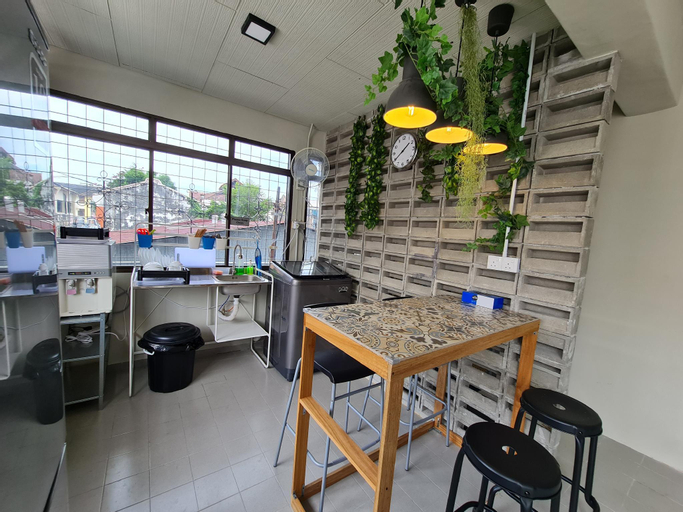Others 3, Room for 4 @ Georgetown (Shared Bathroom), Penang Island