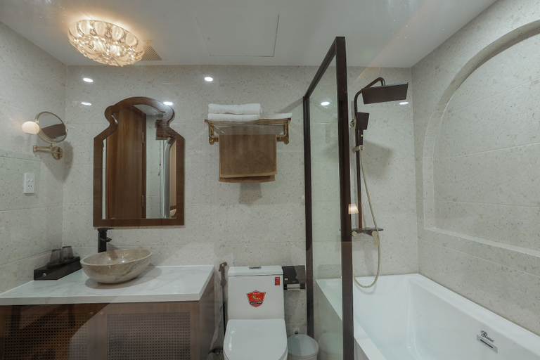 Bathroom 4, Maya Hotel 4, Côn Đảo