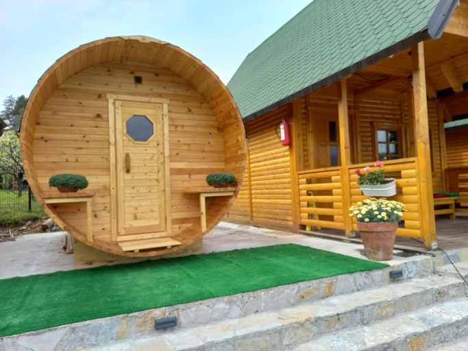 Others 3, Imperator Kvintil apartmani & SPA, Sremska Mitrovica