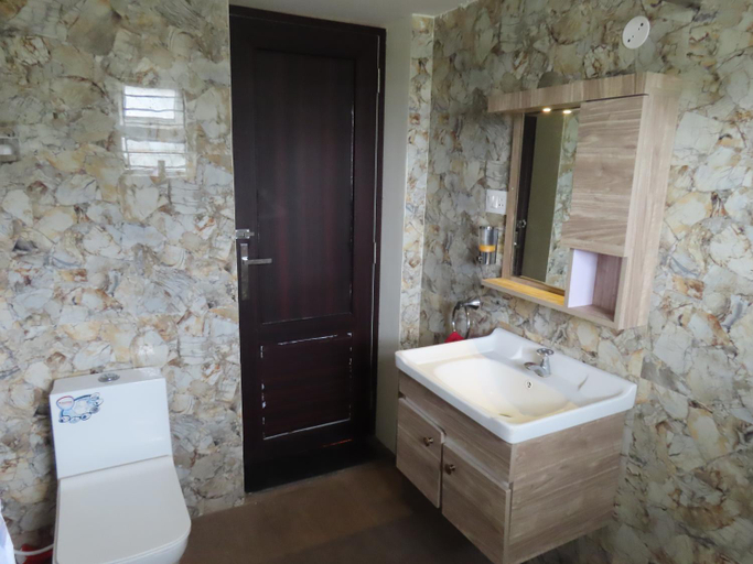 Bathroom, Misty Hills Retreat, Coimbatore