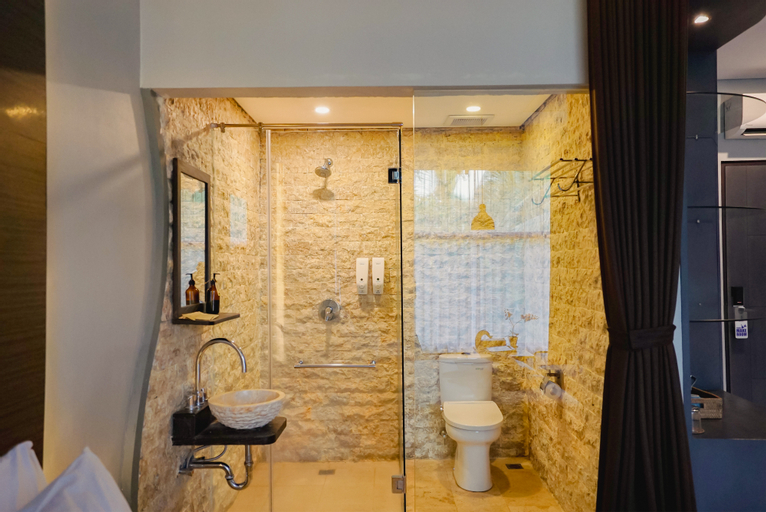 Bathroom 6