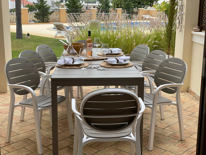 Food & Drinks, Villa Cascata, 3 bedroom, Pool, close to Olhos de Agua, Albufeira