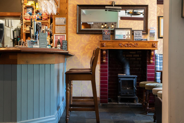 Others 4, The White Horse Inn, Kirklees