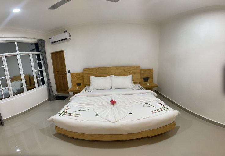 Bedroom 2, Dhonveli Inn, Mulaku Atoll