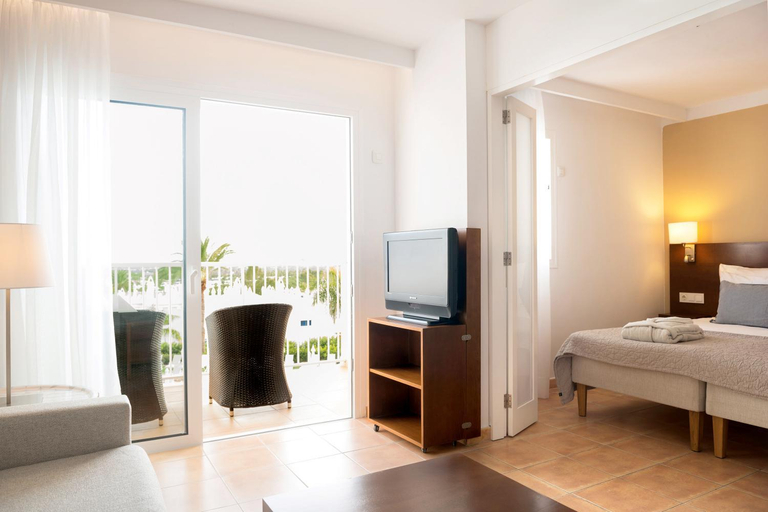 Bedroom 3, Sunprime Atlantic View Suite & Spa, Las Palmas