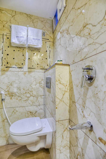 Bathroom 5, Hotel Pavilion, Indore