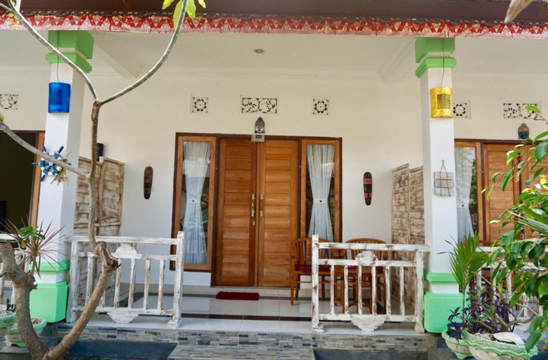 Exterior 9