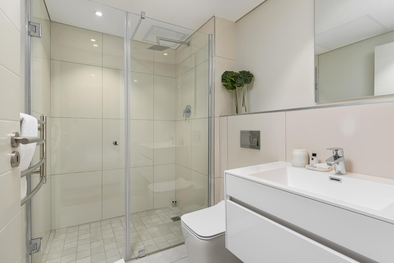 Bathroom 5, The Docklands Two Bedroom Executive Apartment, City of Cape Town