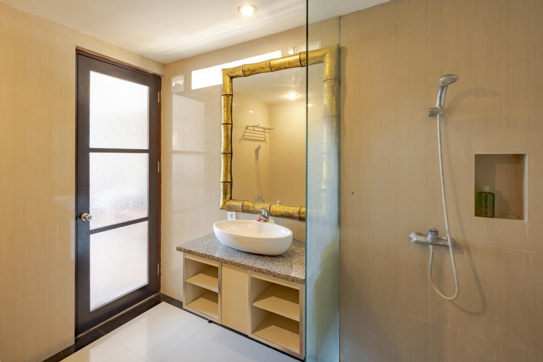 Bathroom 5