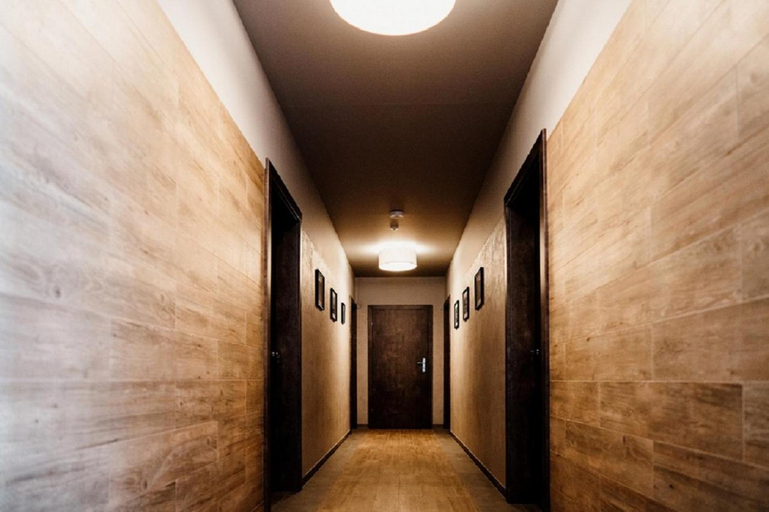 Others 4, Roza Rooms, Chrzanów