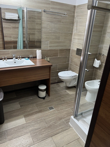 Bathroom, Palace Beach Resort, Mangalia