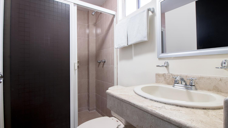 Bathroom 4, CHN Hotel Monterrey Santa Fe, Monterrey