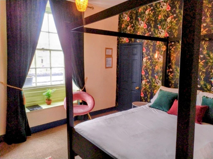 Bedroom 2, Chestnuts B&B, Gloucestershire