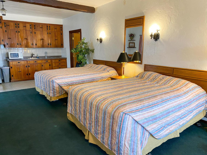 Bedroom 3, Guest Ranch Motel, Laramie