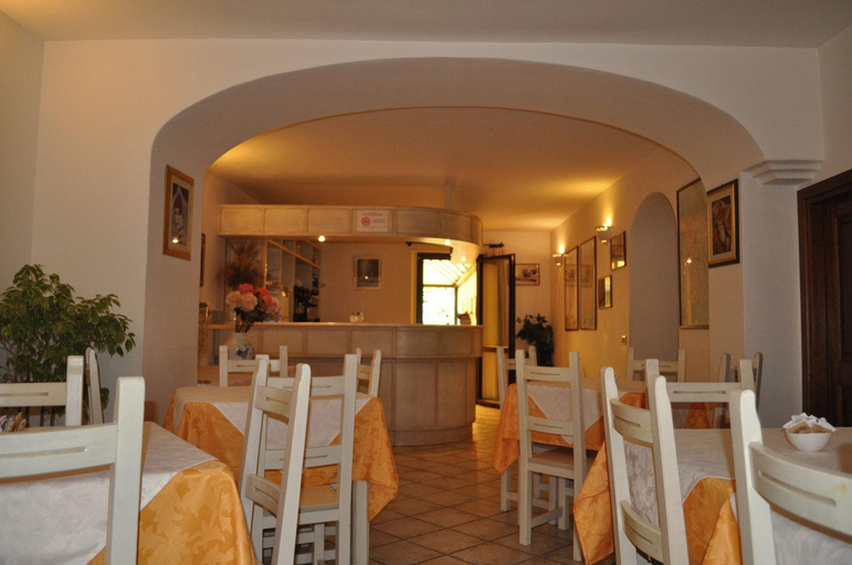 Food & Drinks 5, Hotel Cavour, Olbia-Tempio