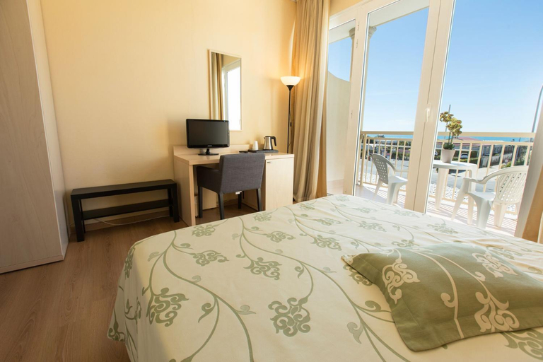Bedroom 3, Hotel Savoy, Lucca