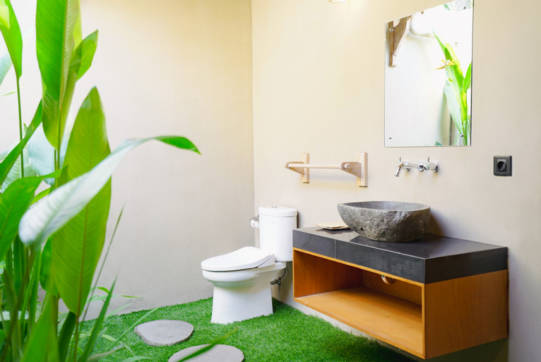 Bathroom 8