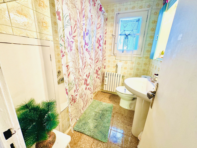 Bathroom 4, Casa rural al sol de las ruinas, Zaragoza