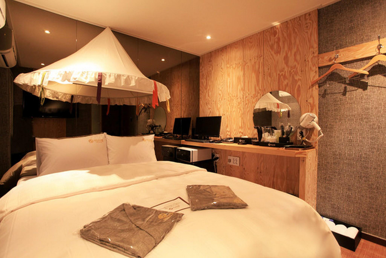 Bedroom 3, Guui Peanut, Gwang-jin