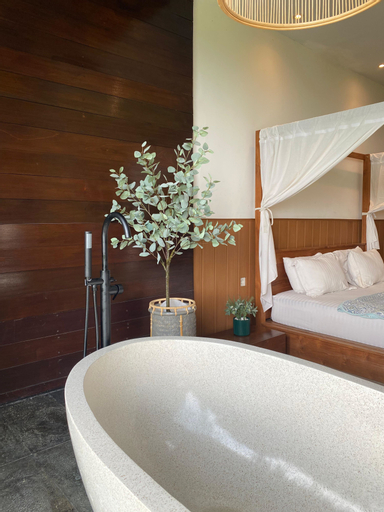 Bedroom 14