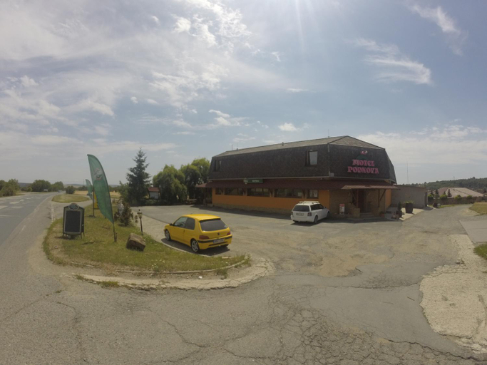 Others 5, Motel Podkova, Břeclav