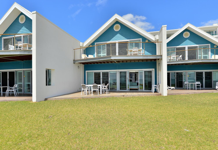 Sea Side Villa 10.1, Mandurah