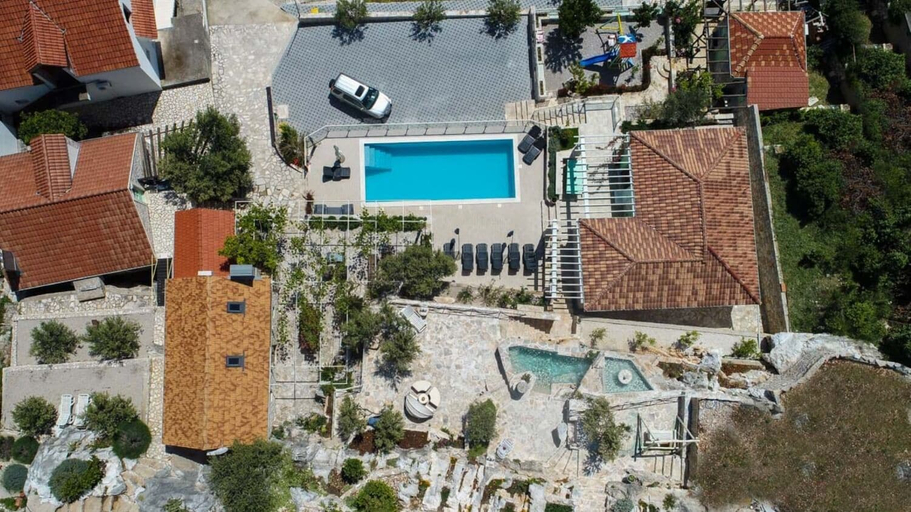 Exterior & Views 2, Three Holiday Homes - H1 Azur, Orebić