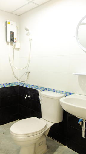Bathroom 2, DP House, Muang Chiang Mai