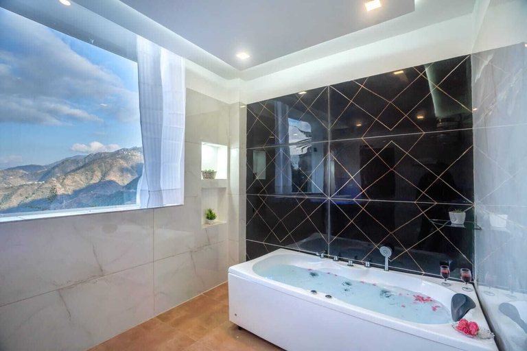 Bathroom 4, Hotel Luxmi Vilas Inn, Tehri Garhwal