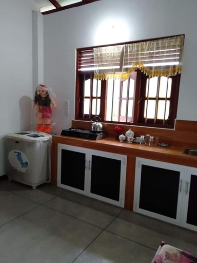 Bathroom 3, Near Beach Rest Apartments, Habaraduwa