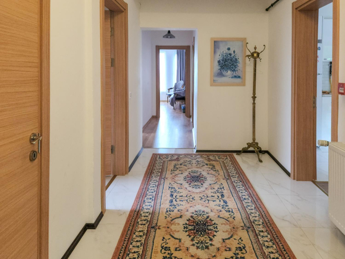 Entrance 4, Yaylı Apart, Kartepe