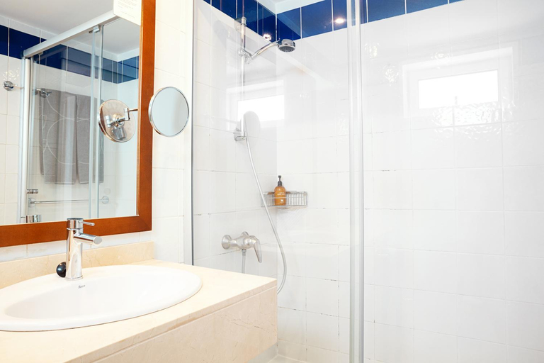 Bathroom 5, Sunprime Atlantic View Suite & Spa, Las Palmas