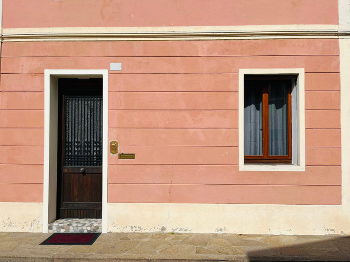 CENTRAL HOUSE, Padua