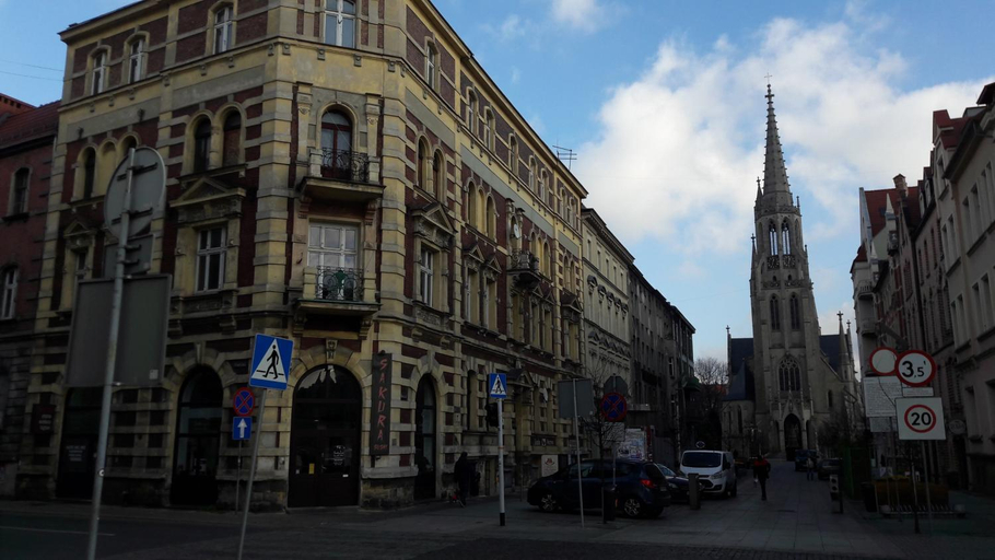 Others 4, PRZYSTANEK KATOWICE Mariacka 26, Będzin