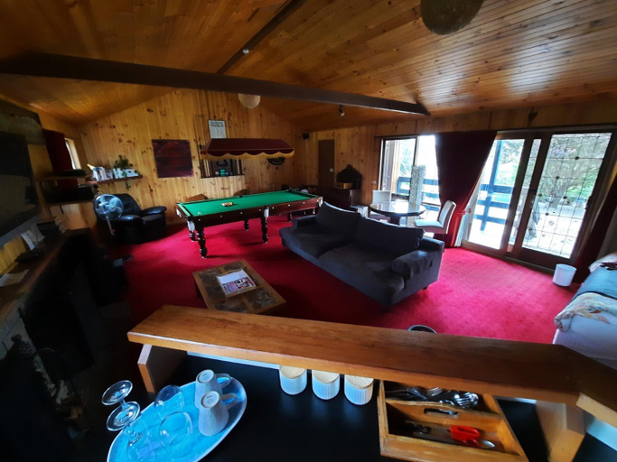 Others 4, The Beach Cabin Ocean Bay Getaway PL, Melbourne