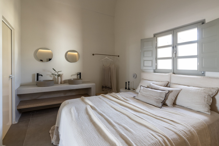 Bedroom 4, Frescoes Luxury Suites, South Aegean