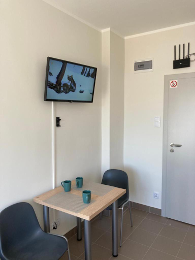 Others 2, Hostel przy Stadionie, Jaworzno