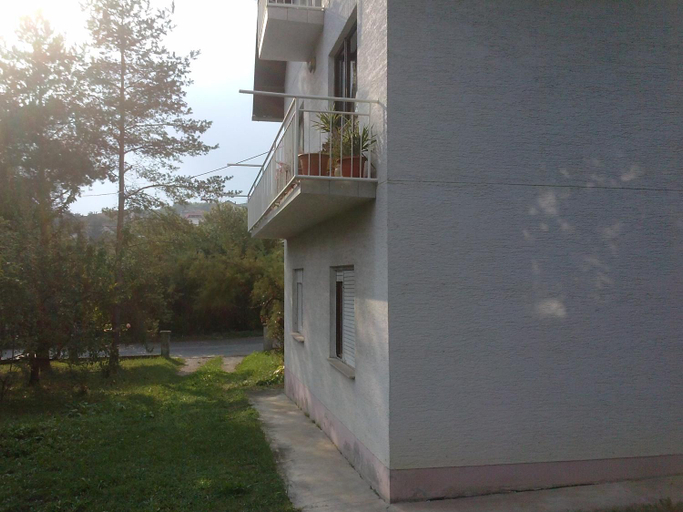 Others 5, Random Room, Zagreb
