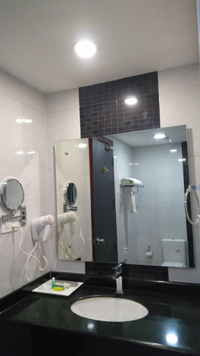 Bathroom 3, Rouba Residency Hotel, Malappuram